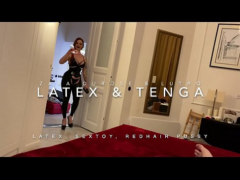 ❤️ Rødhåret stesøster i latekskostyme knullet av stebror ❌ Sexvideo hos oss ☑